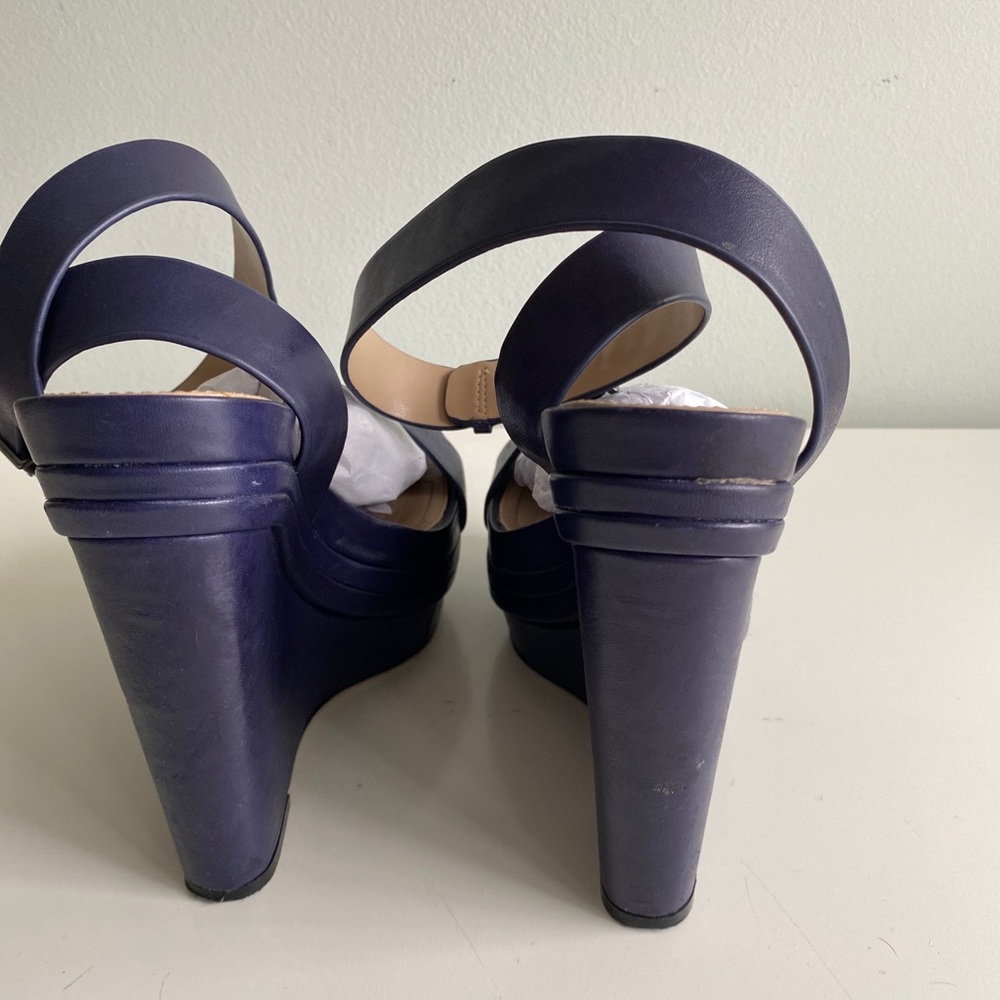 BCBGMAXAZRIA Ma-Laura Platform Wedge - Picture 4 of 5